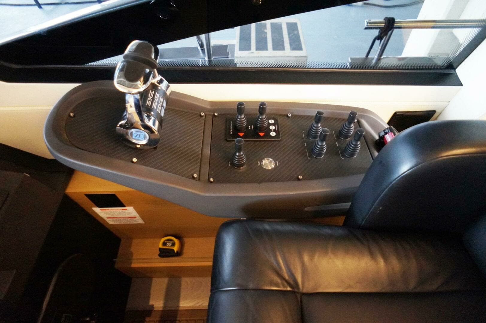 2016 Pershing 70 - Image 2