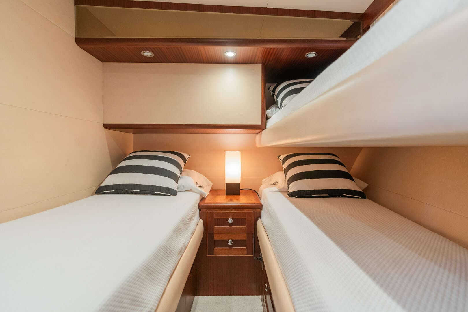 2013 Ocean Alexander 65 PILOTHOUSE - Image 49