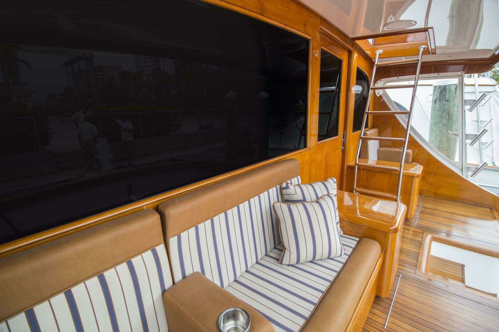 2000 Merritt 80 Sportfish - Image 10