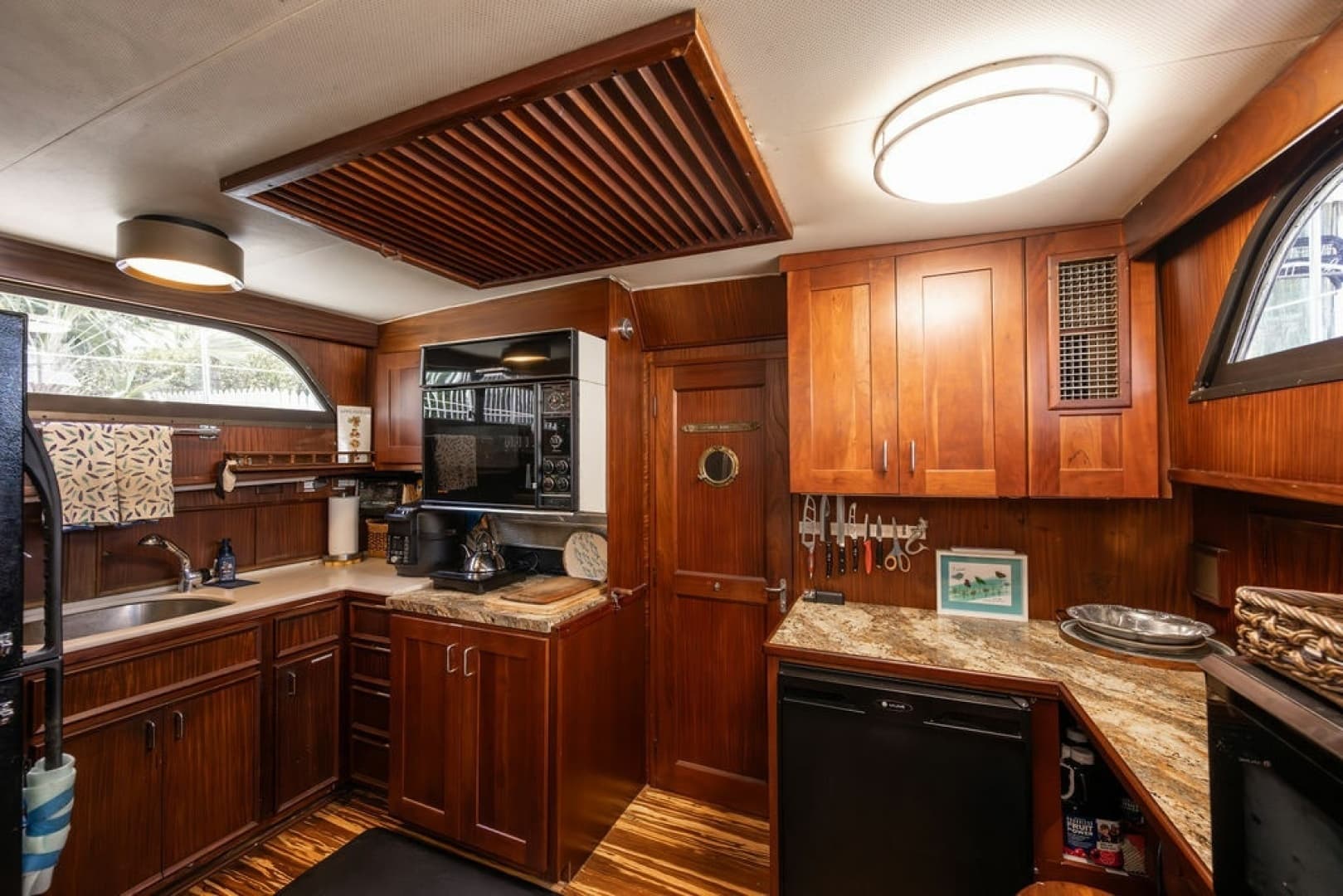1979 Hatteras Yacht Fish - Image 75
