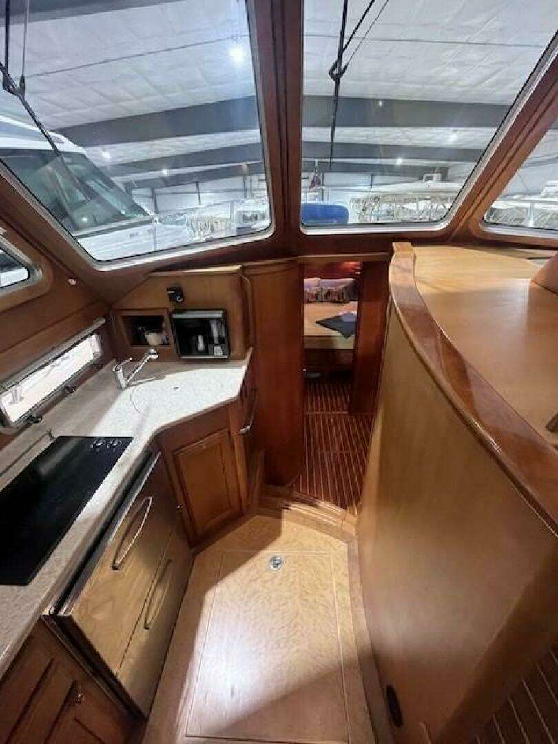 2011 Sabre 40 Sedan - Image 45