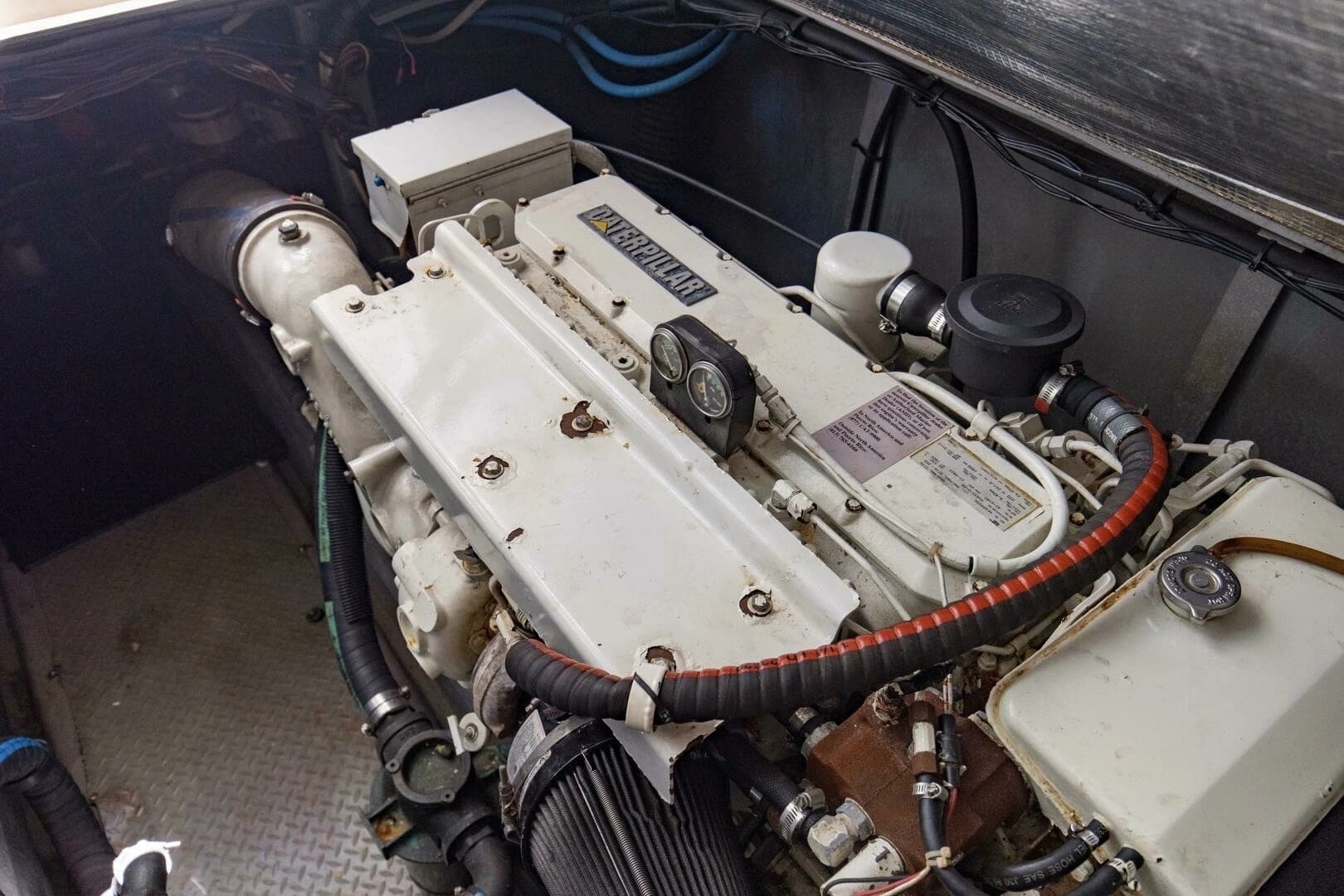 2000 Sea Ray 400 Sedan Bridge - Image 32