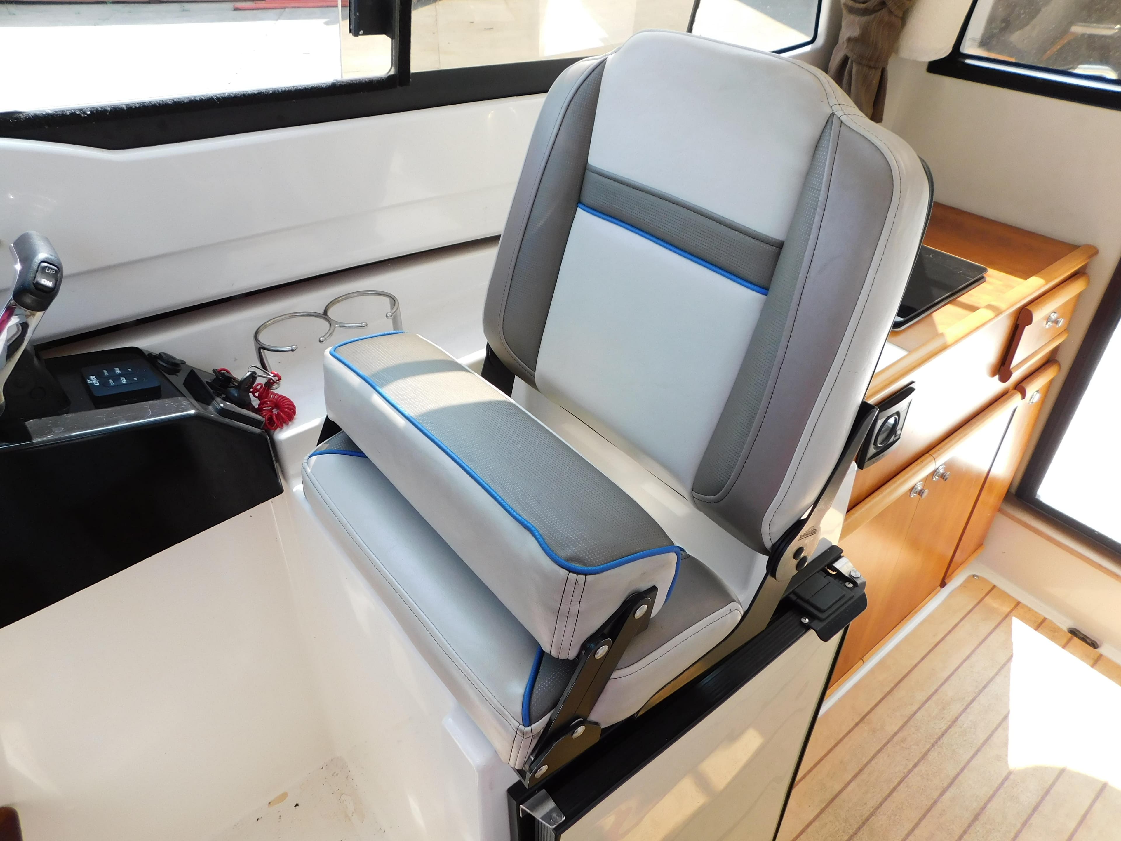 2017 Cutwater C-24 - 61
