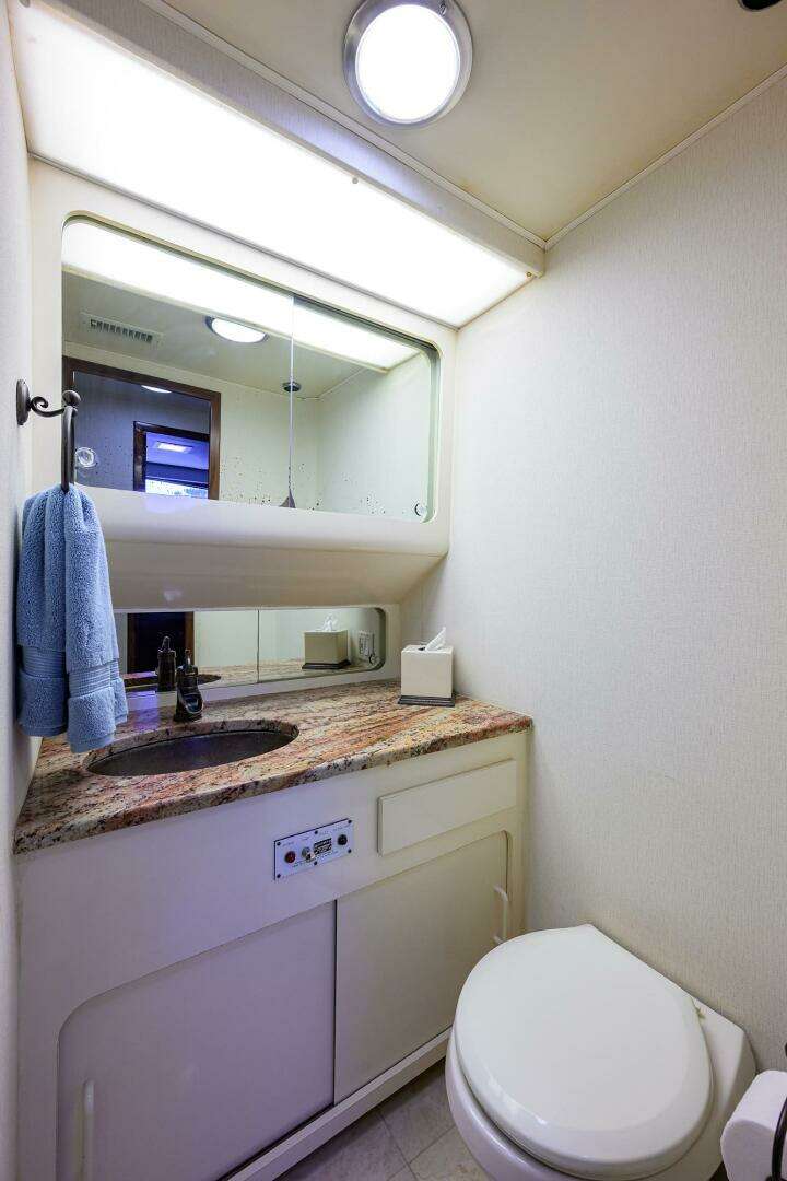 1991 Hatteras 78 Cockpit Motor Yacht - Image 26