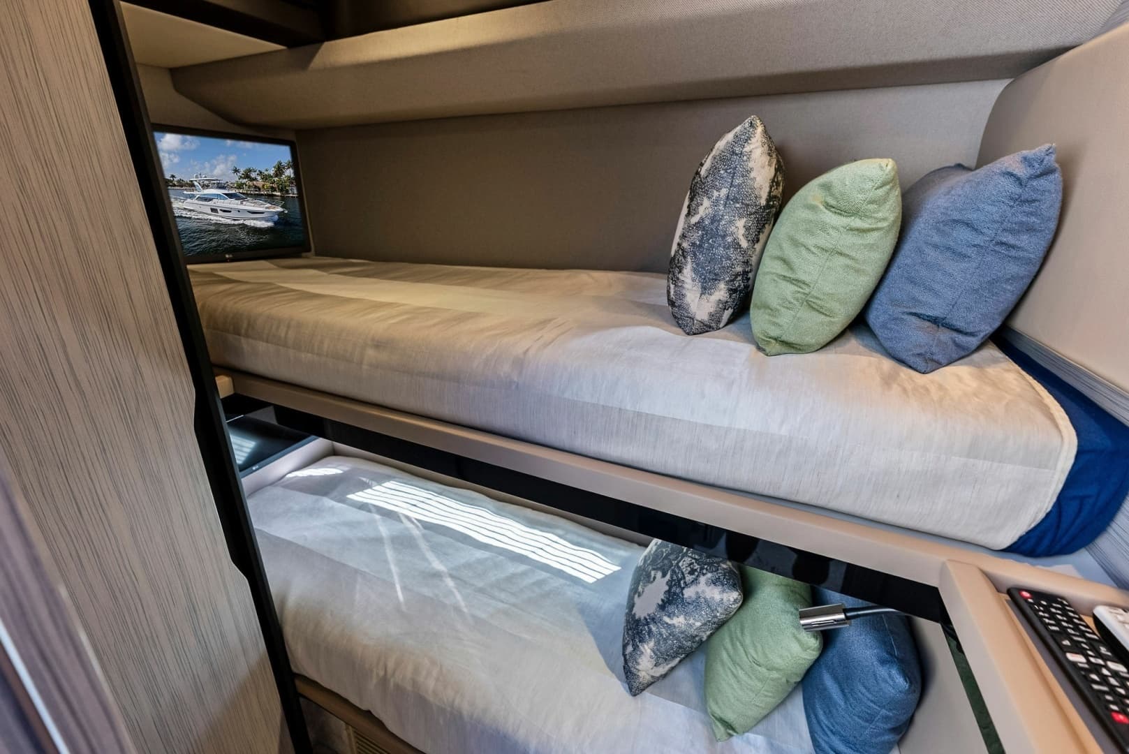 2020 Azimut Flybridge - Image 49