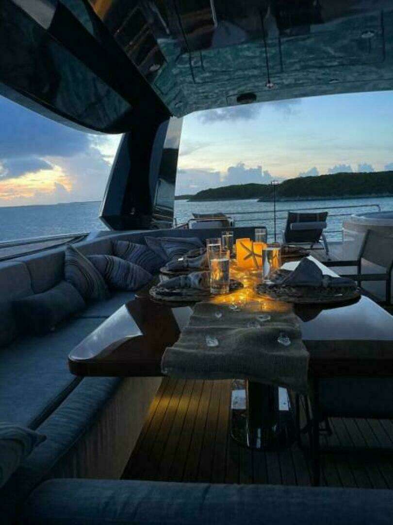 2015 Monte Carlo Yachts MCY86 - Image 34