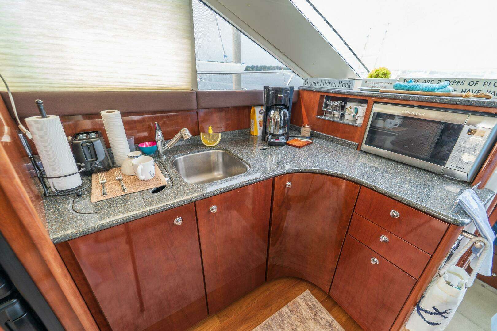 2009 Meridian 441 Sedan - Image 41