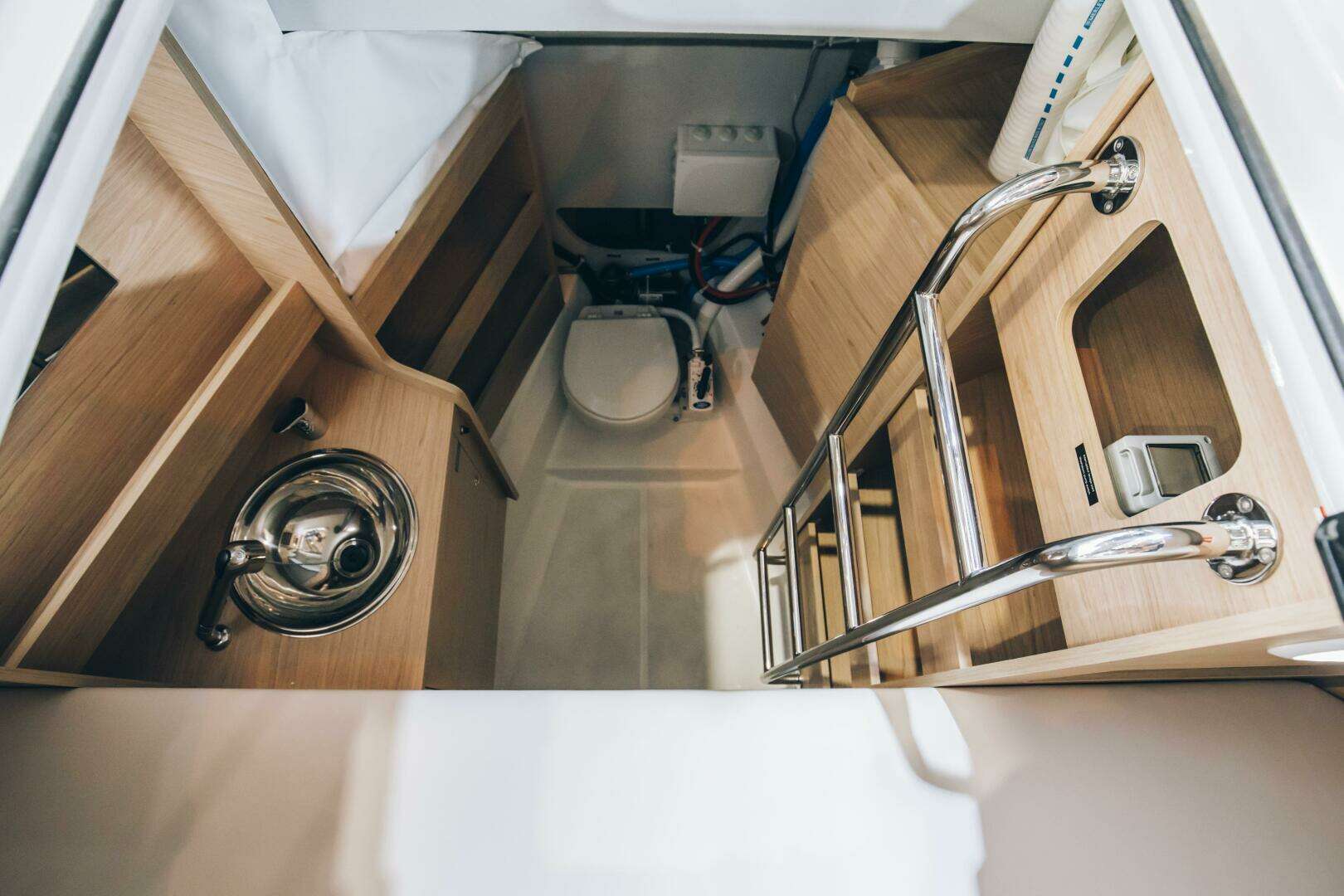 2026 Beneteau Oceanis 51.1 - Image 20