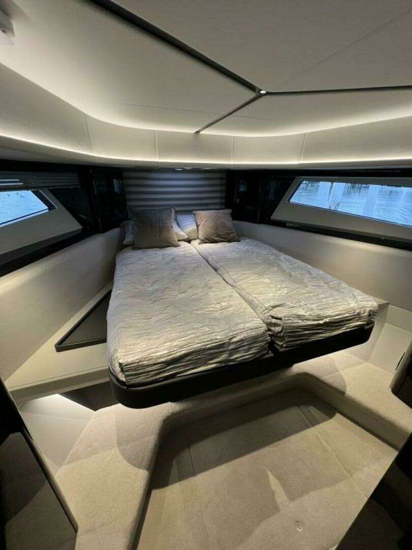 2026 Sunseeker 55 Predator - Image 45