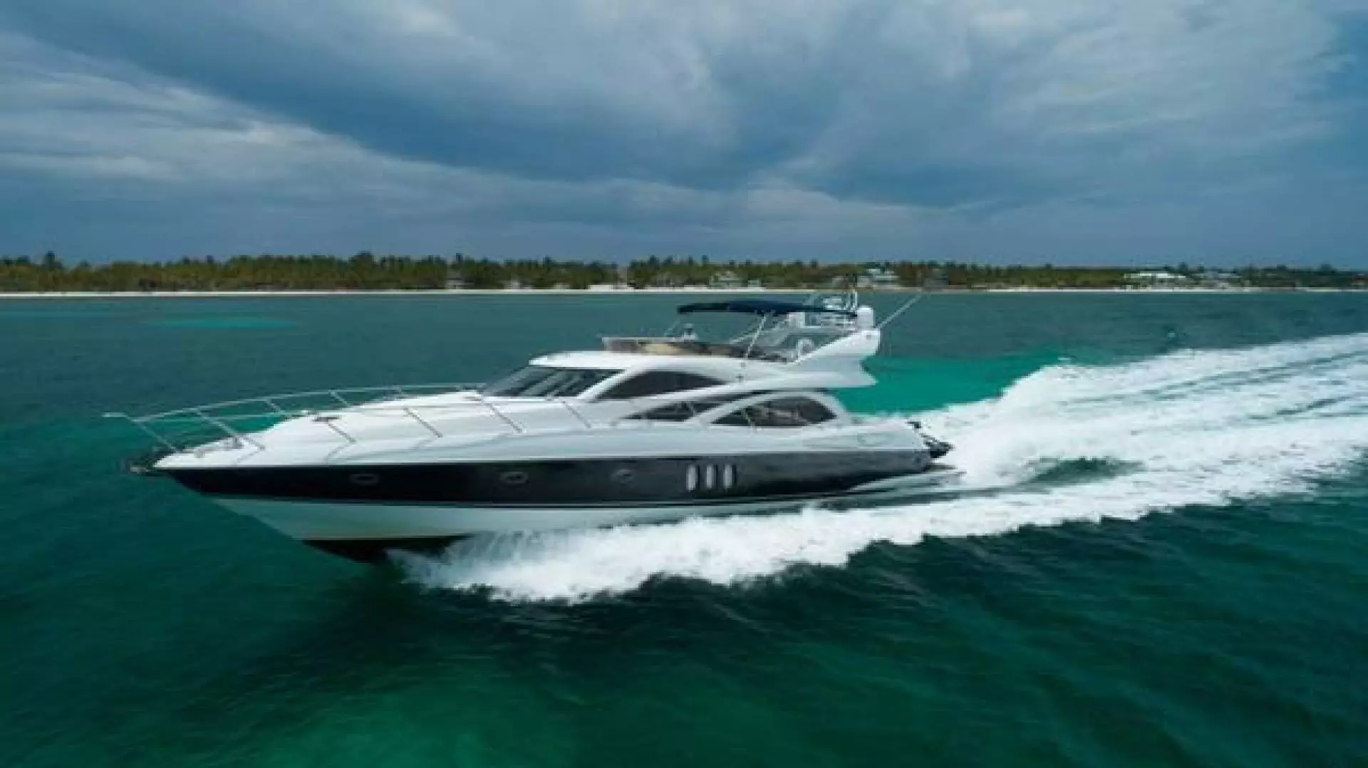 2004 Sunseeker Manhattan - Image 2
