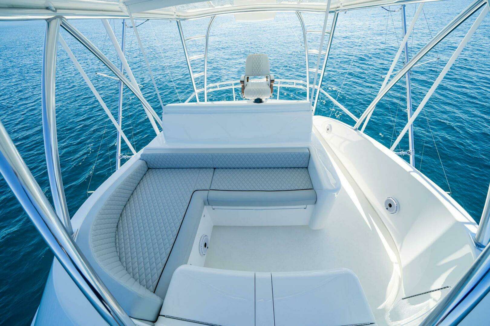 2026 Viking 90 Sky Bridge - Image 7