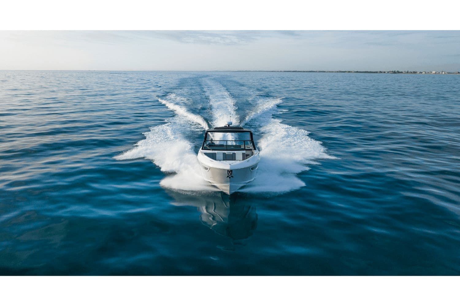 2027 Cruisers Yachts 38GLS-OB - 20