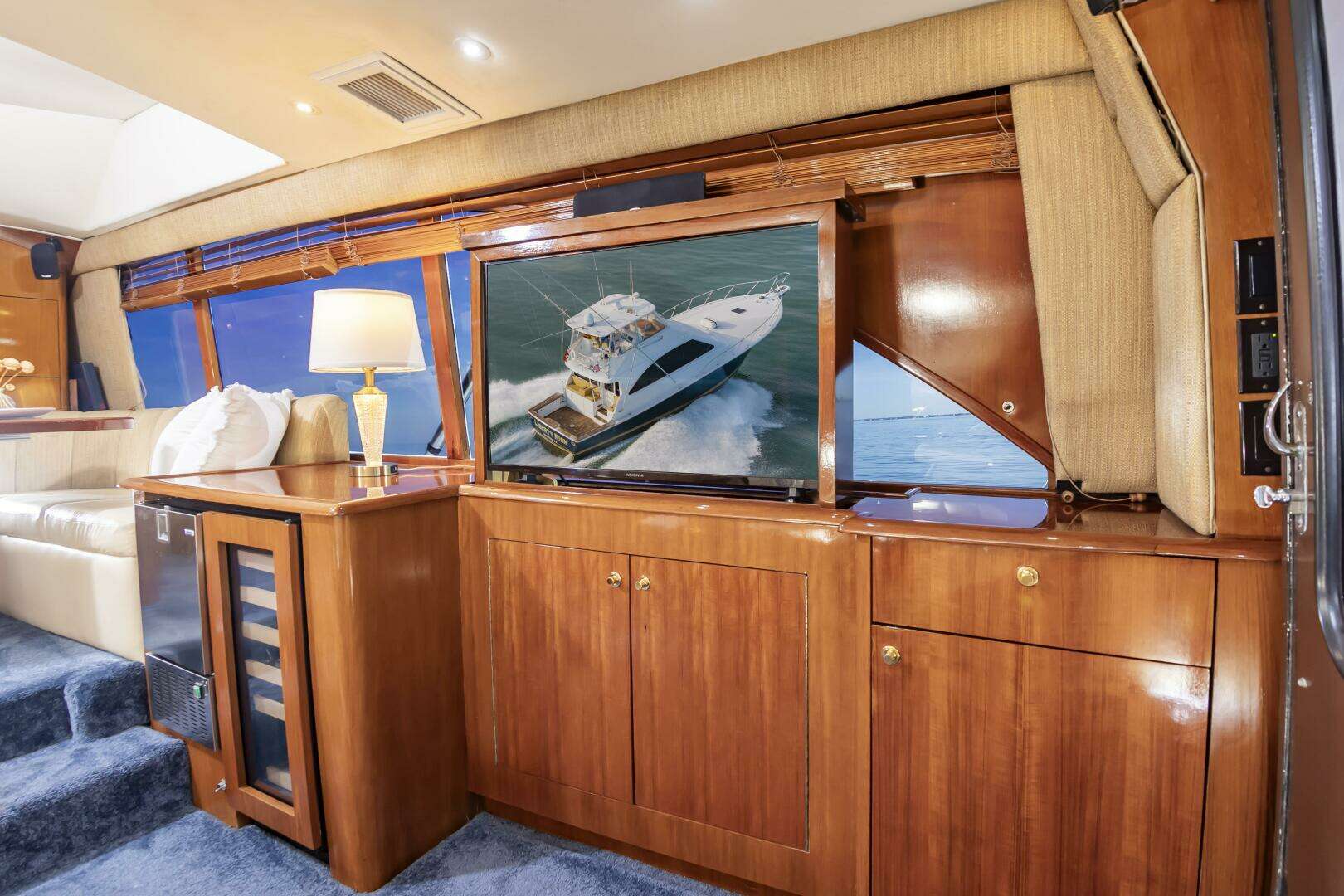 2001 Ocean Yachts 52 SUPER SPORT - Image 29