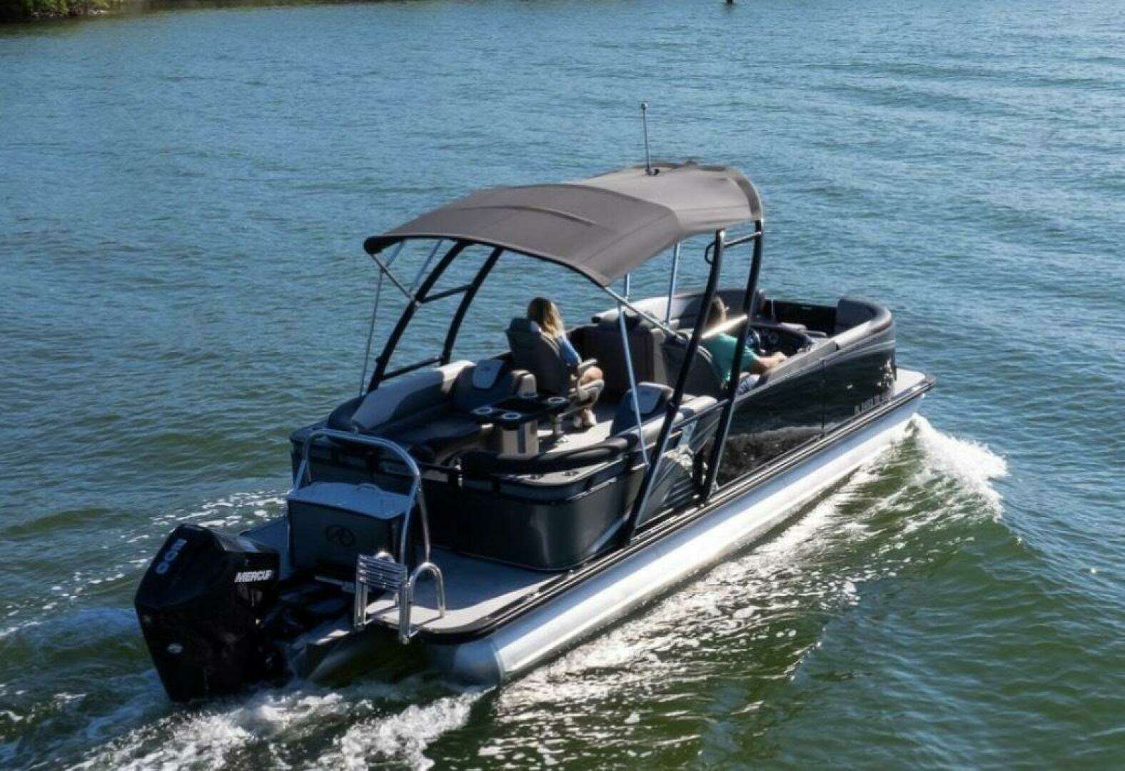 2021 Avalon LSZ Quad Lounger 24 - Image 20