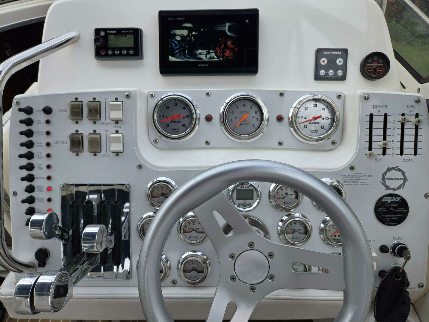 2007 Fountain 38 Express Cruiser - Image 8