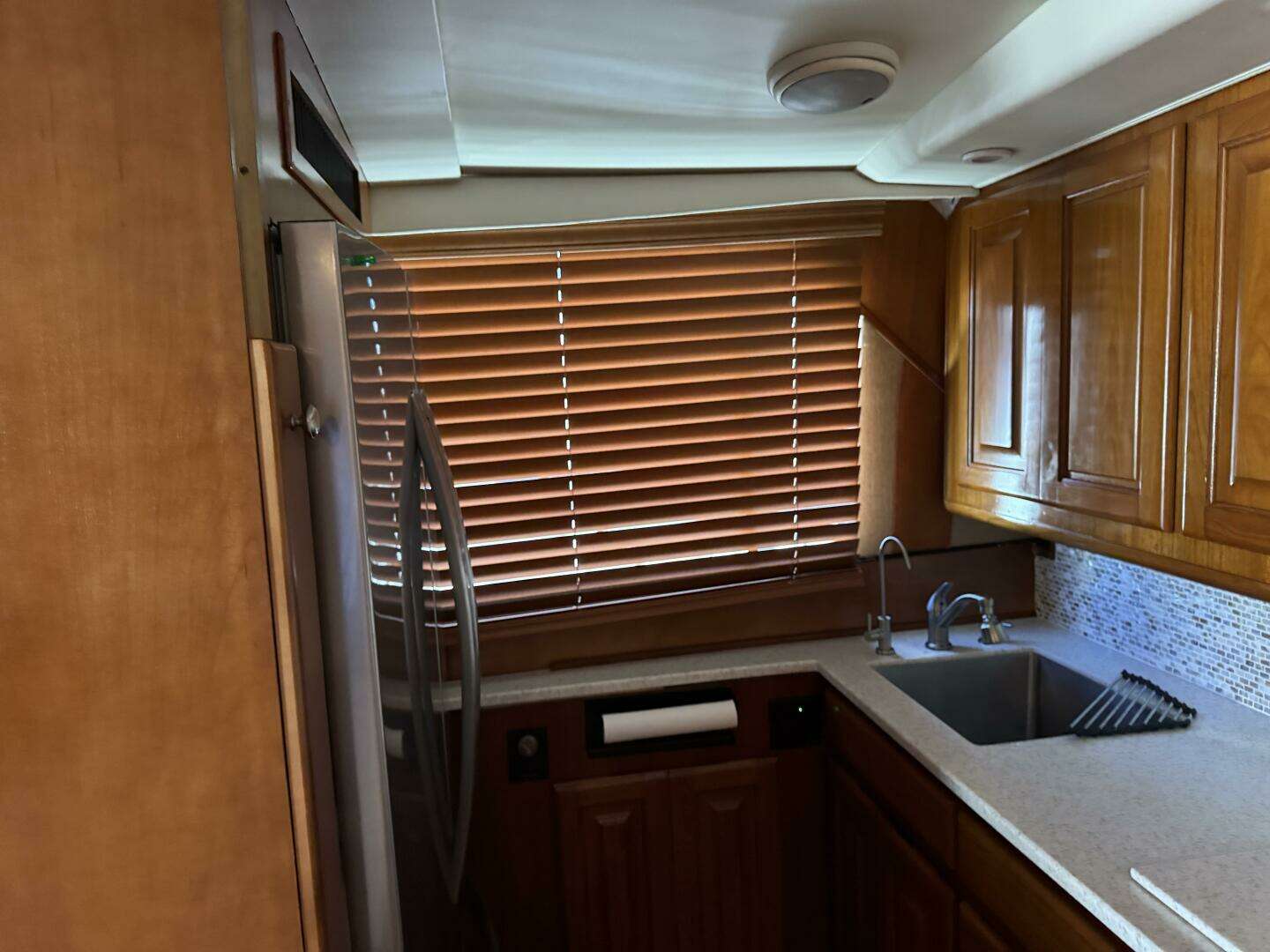 1995 Viking 58 Convertible - Image 50