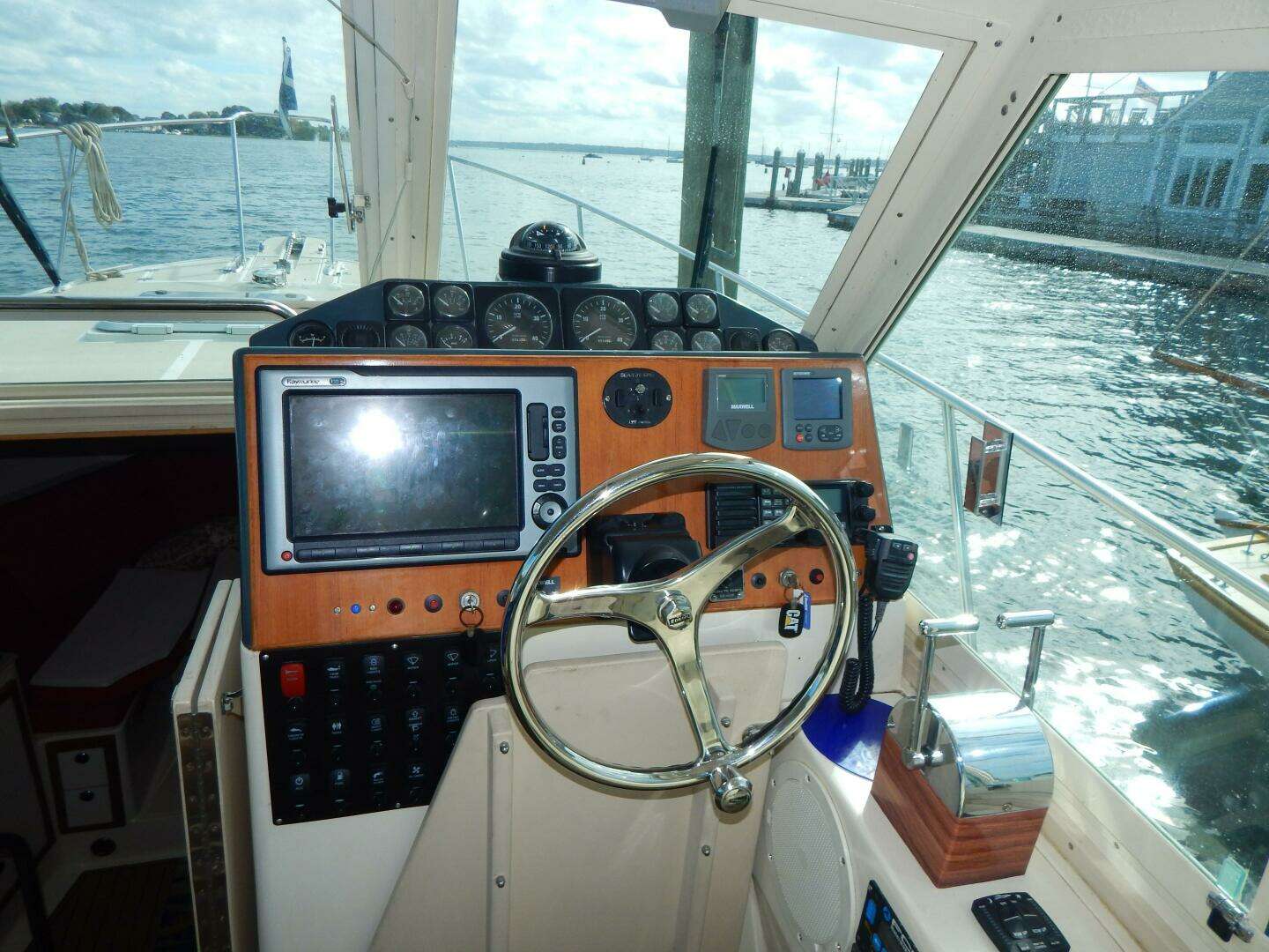 1999 Albin 31 Tournament Express - Image 2
