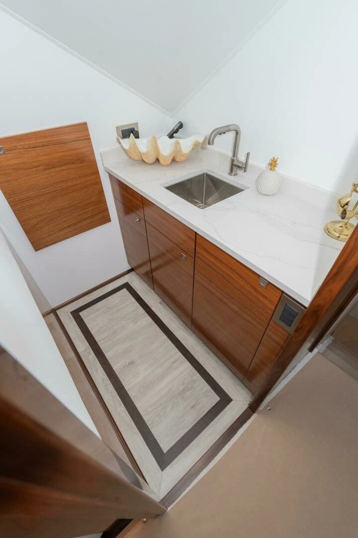 2025 Viking 90C - Image 60
