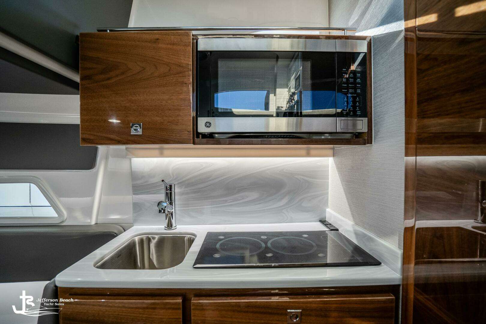 2025 Valhalla Boatworks V-46 - Image 31