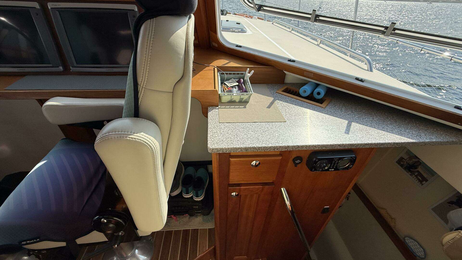 2014 Maine Cat P44 - Image 60