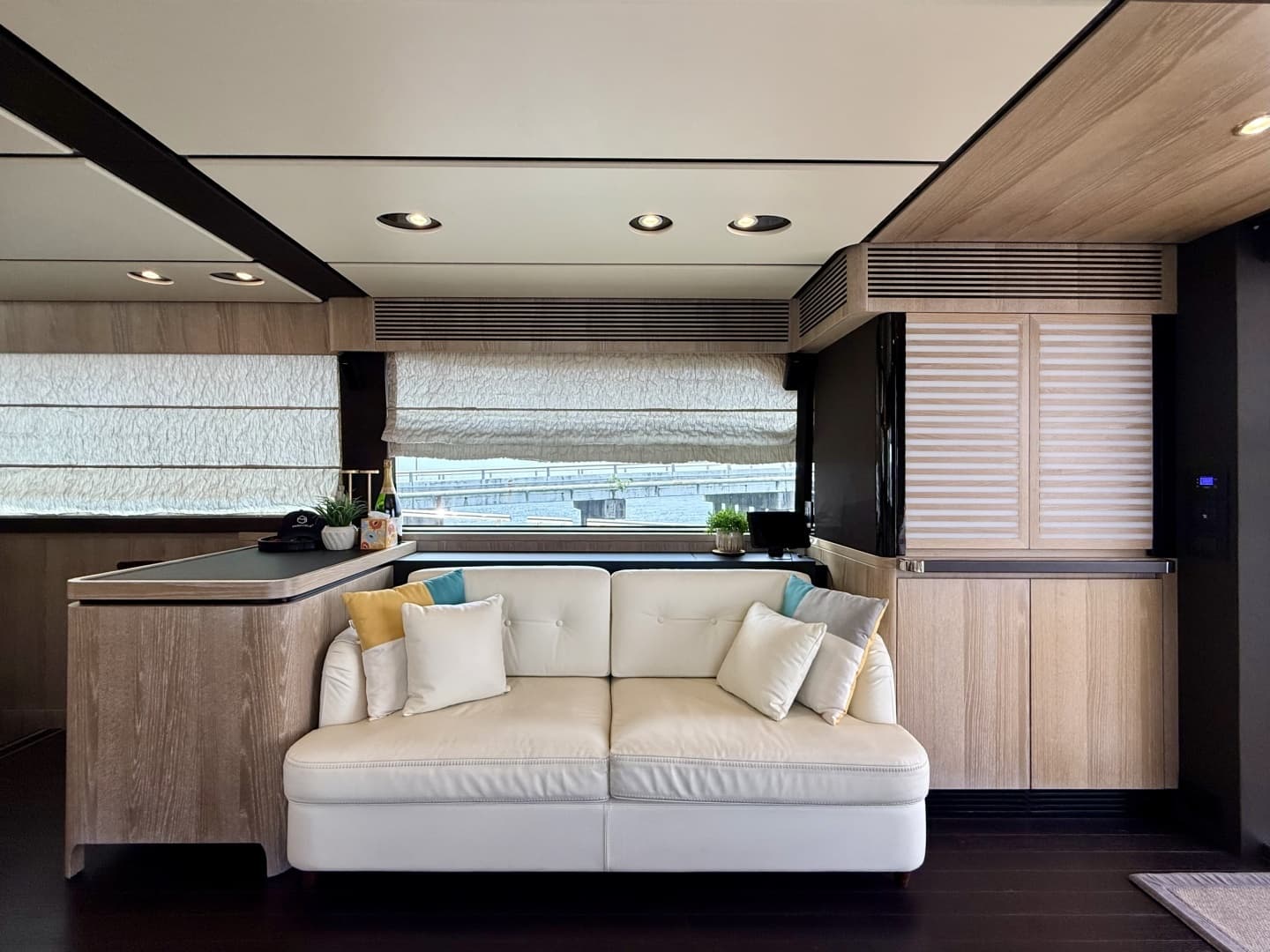 2020 Azimut Magellano 66 - Image 27