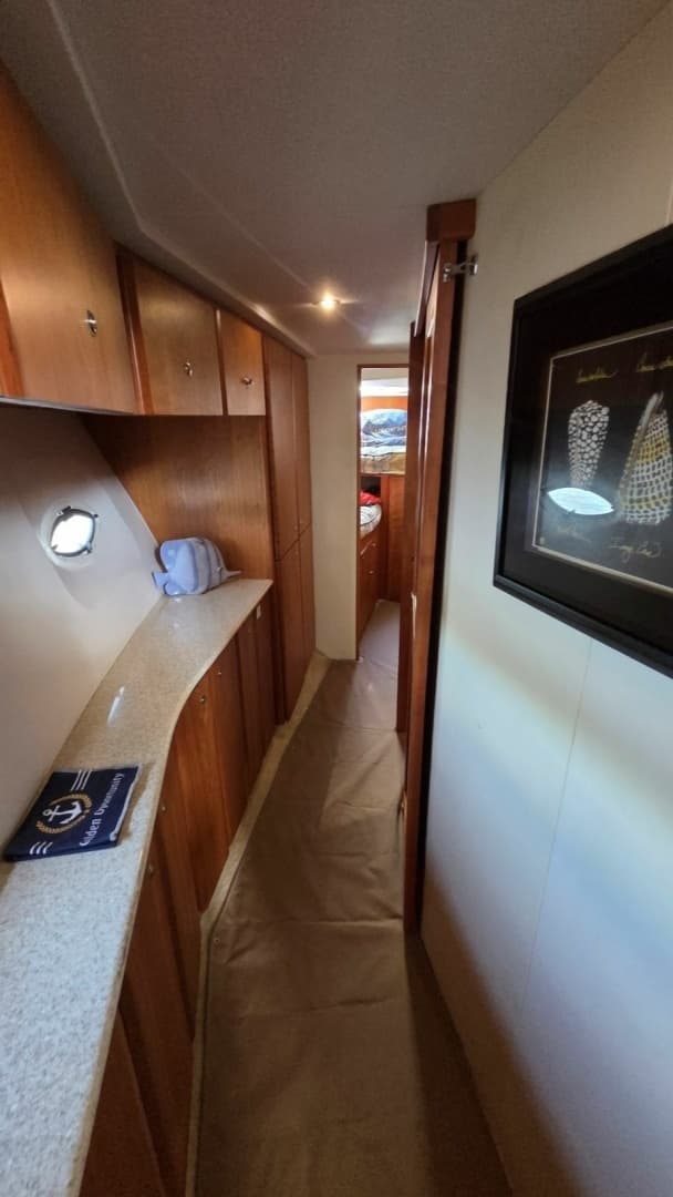 2001 Silverton 453 Motor Yacht - Image 43