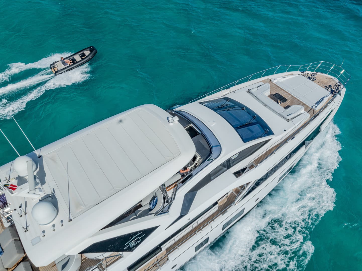 2020 Azimut GRANDE 27M - Image 19