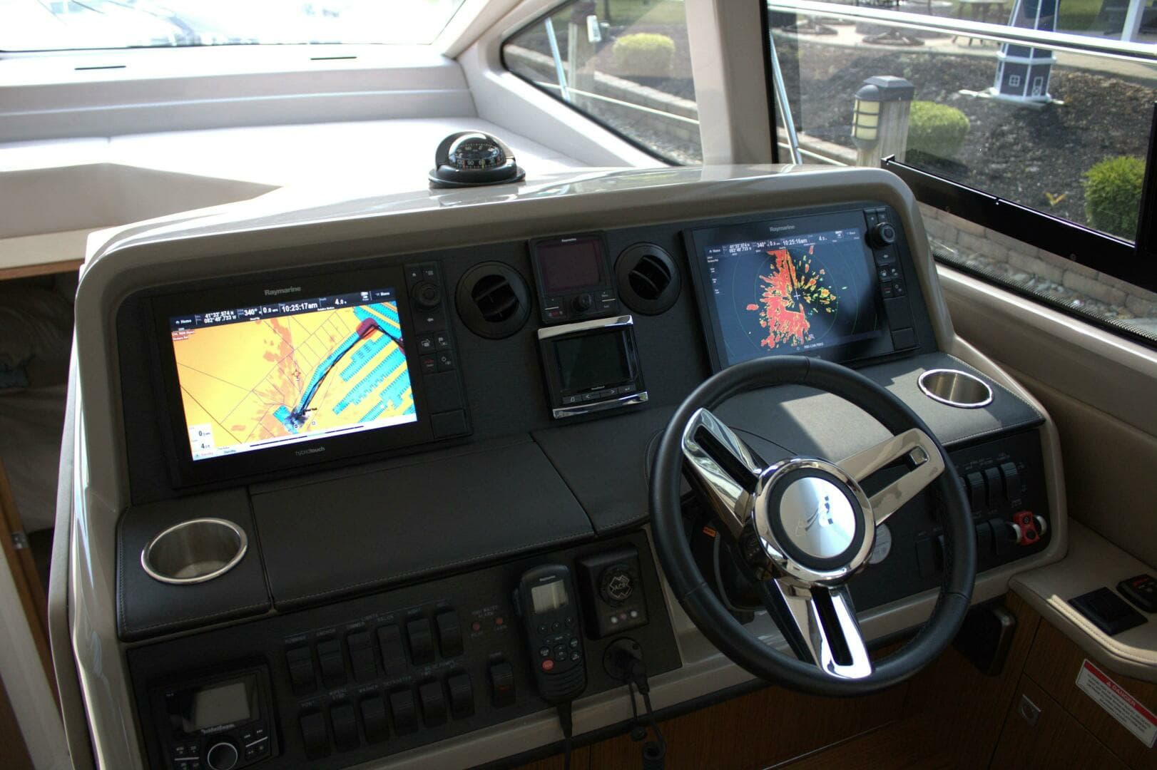 2017 Sea Ray 460 Sundancer - Image 40