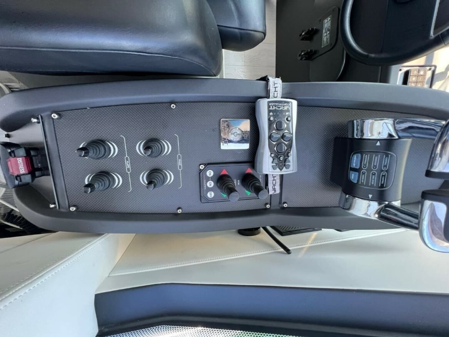 2018 Pershing — - Image 15