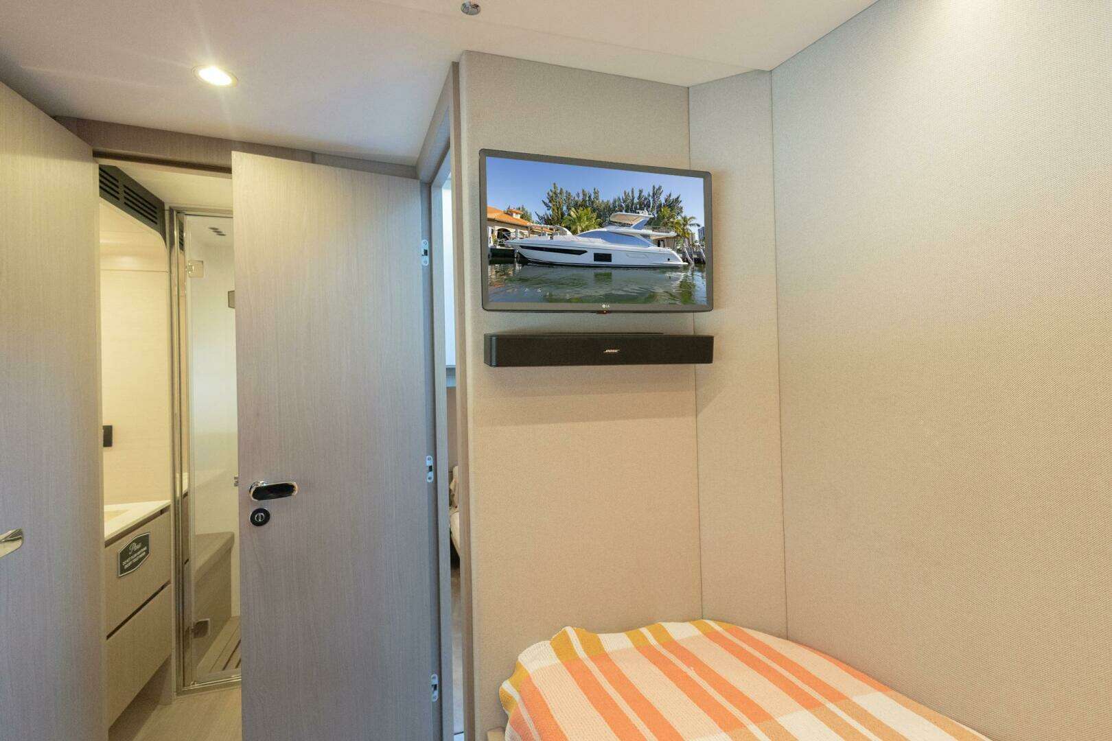 2021 Azimut Fly - Image 50