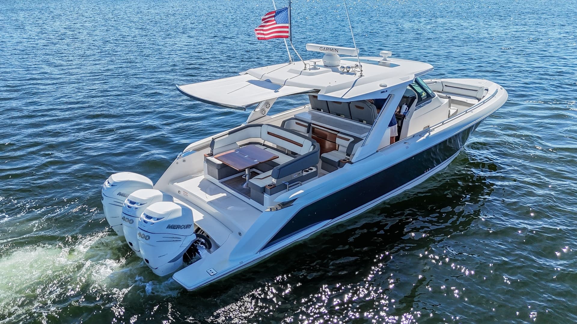 2020 Tiara Yachts 38 LS - Image 6