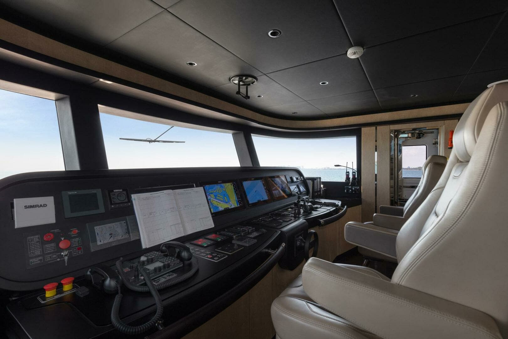 2022 Majesty Yachts 120 - Image 33