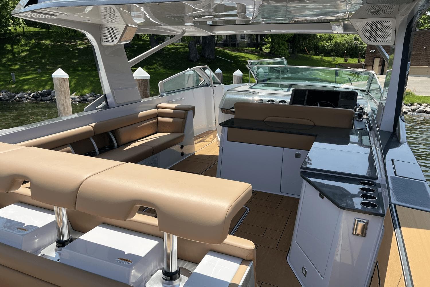 2024 Aviara AV40 - 70
