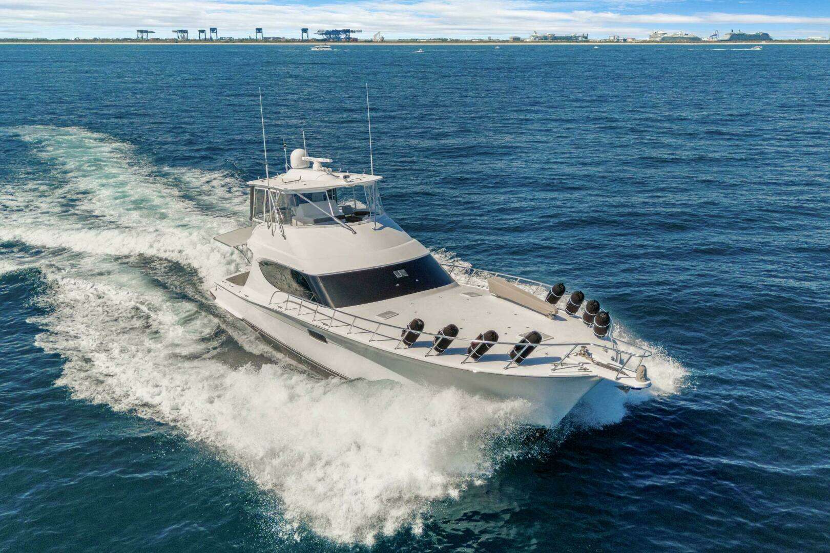 2016 Hatteras GT63 - Image 7