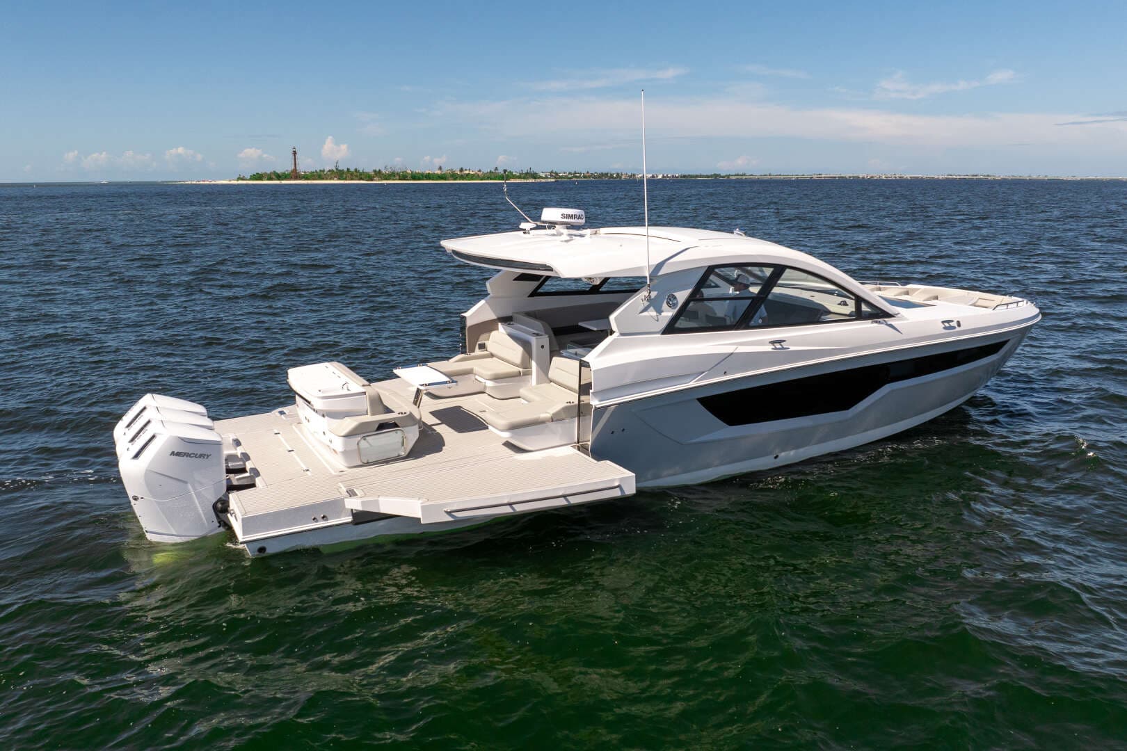 2026 Cruisers Yachts 50GLS OB - Image 40