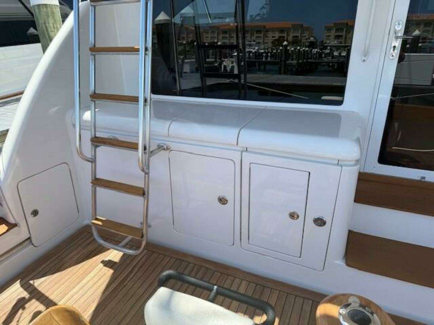 2004 Bertram 570 Convertible - Image 5
