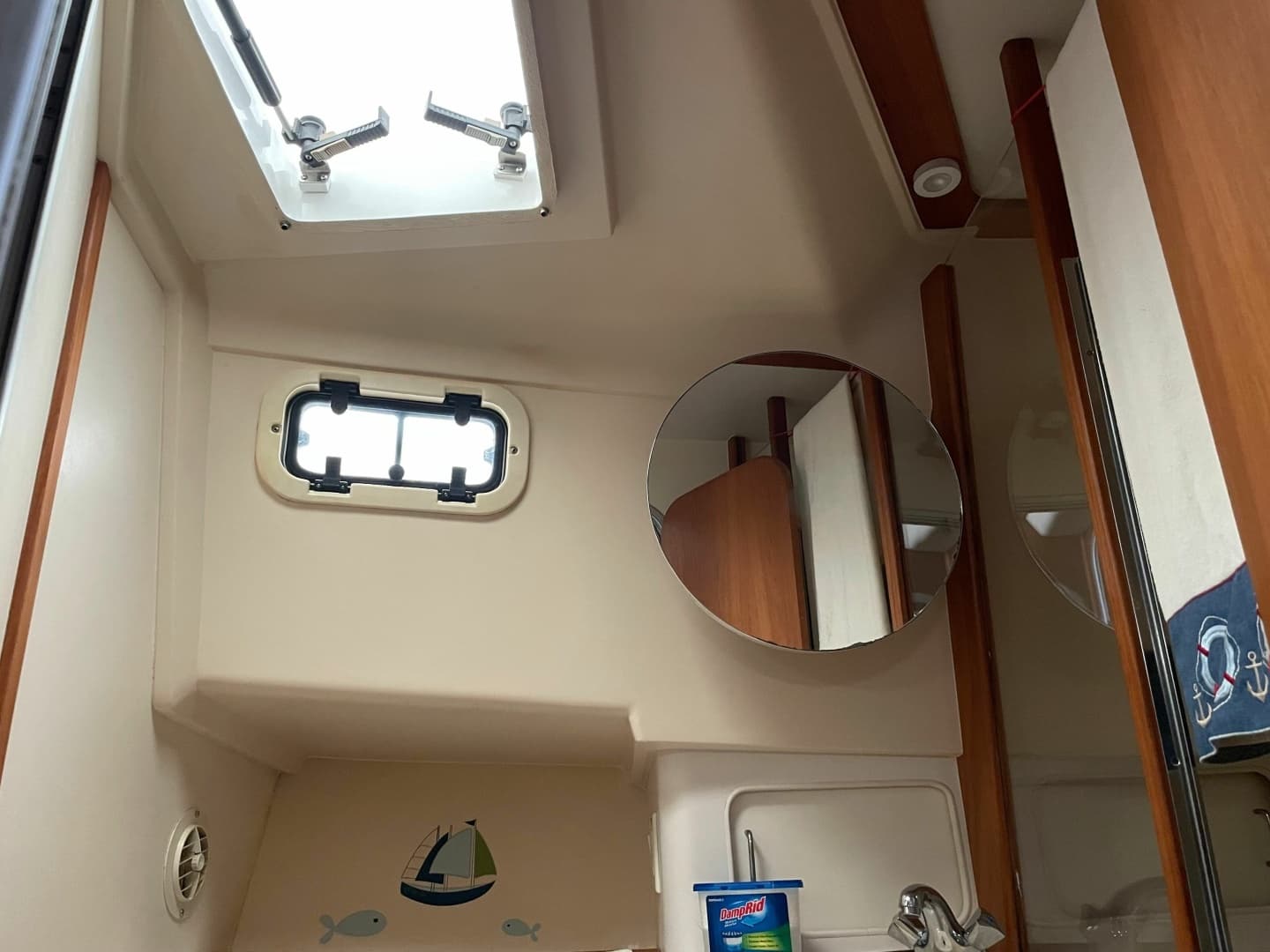1998 Mainship 350 Trawler - Image 16