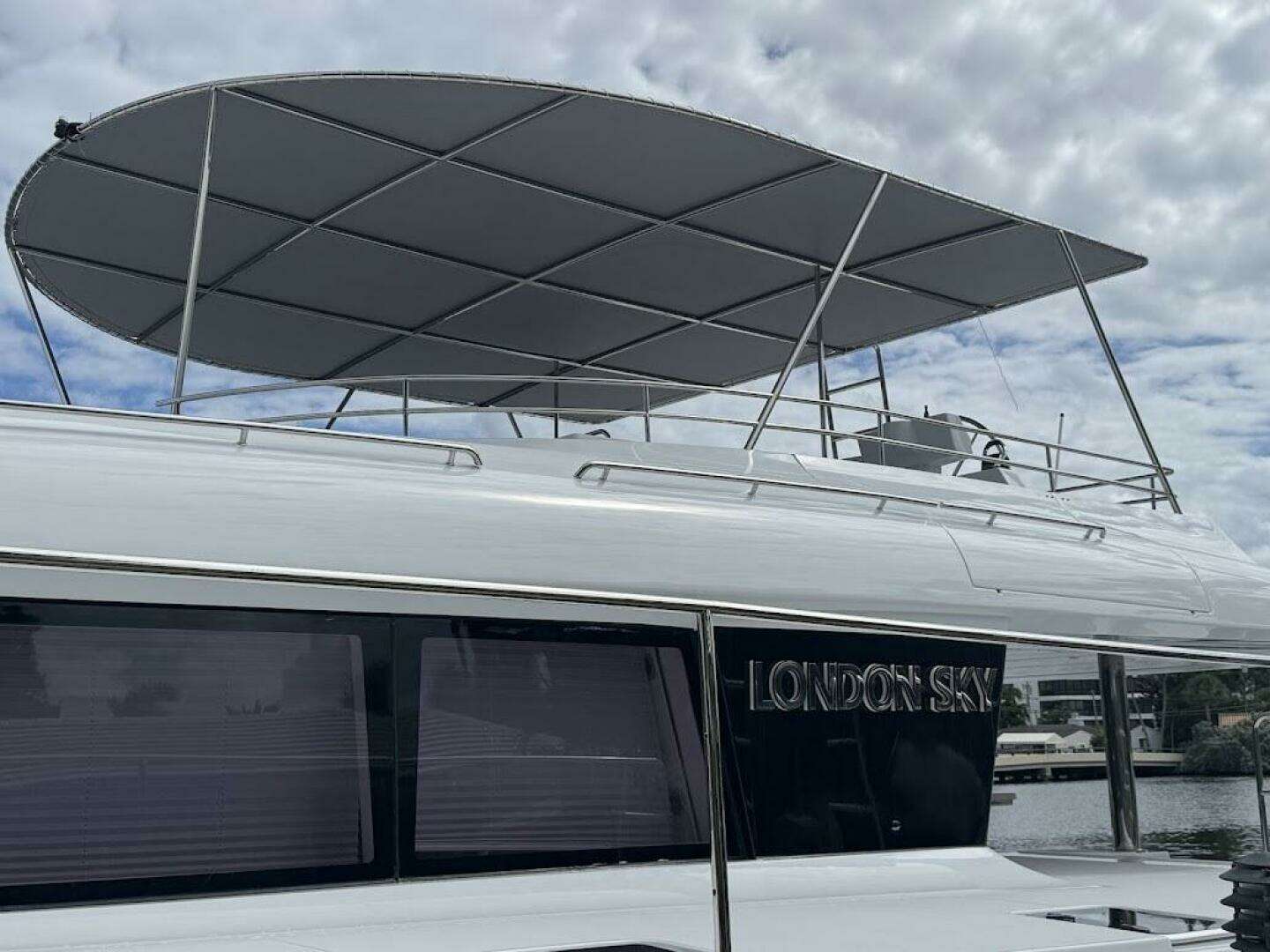 2015 Lagoon — - Image 20