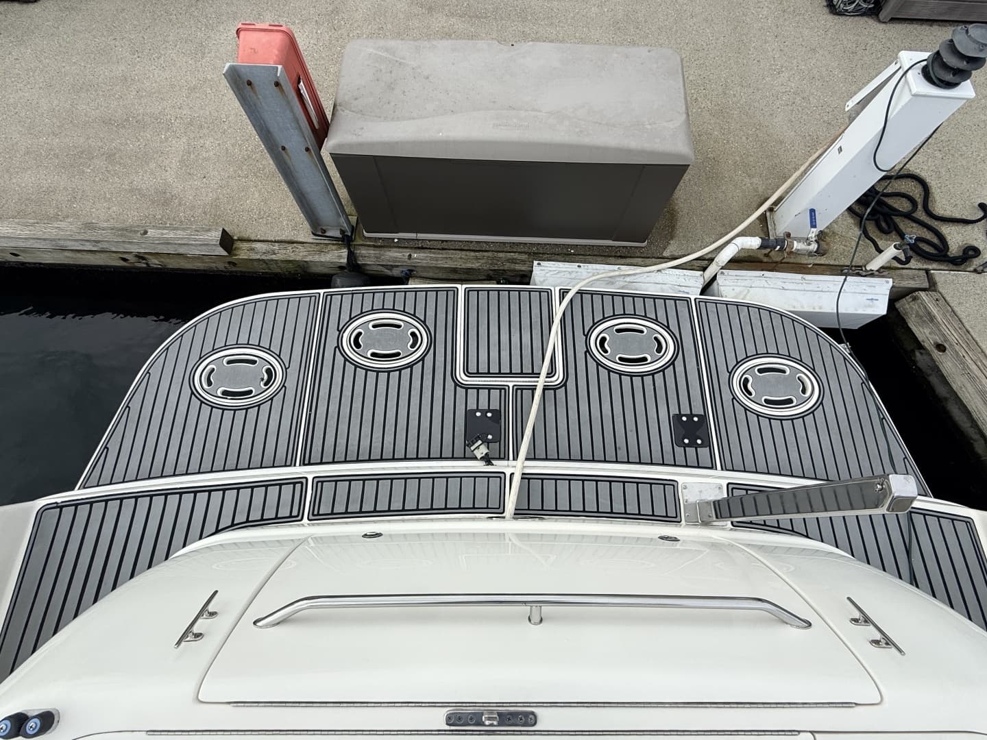 2003 Sea Ray 450 Express Bridge - Image 32