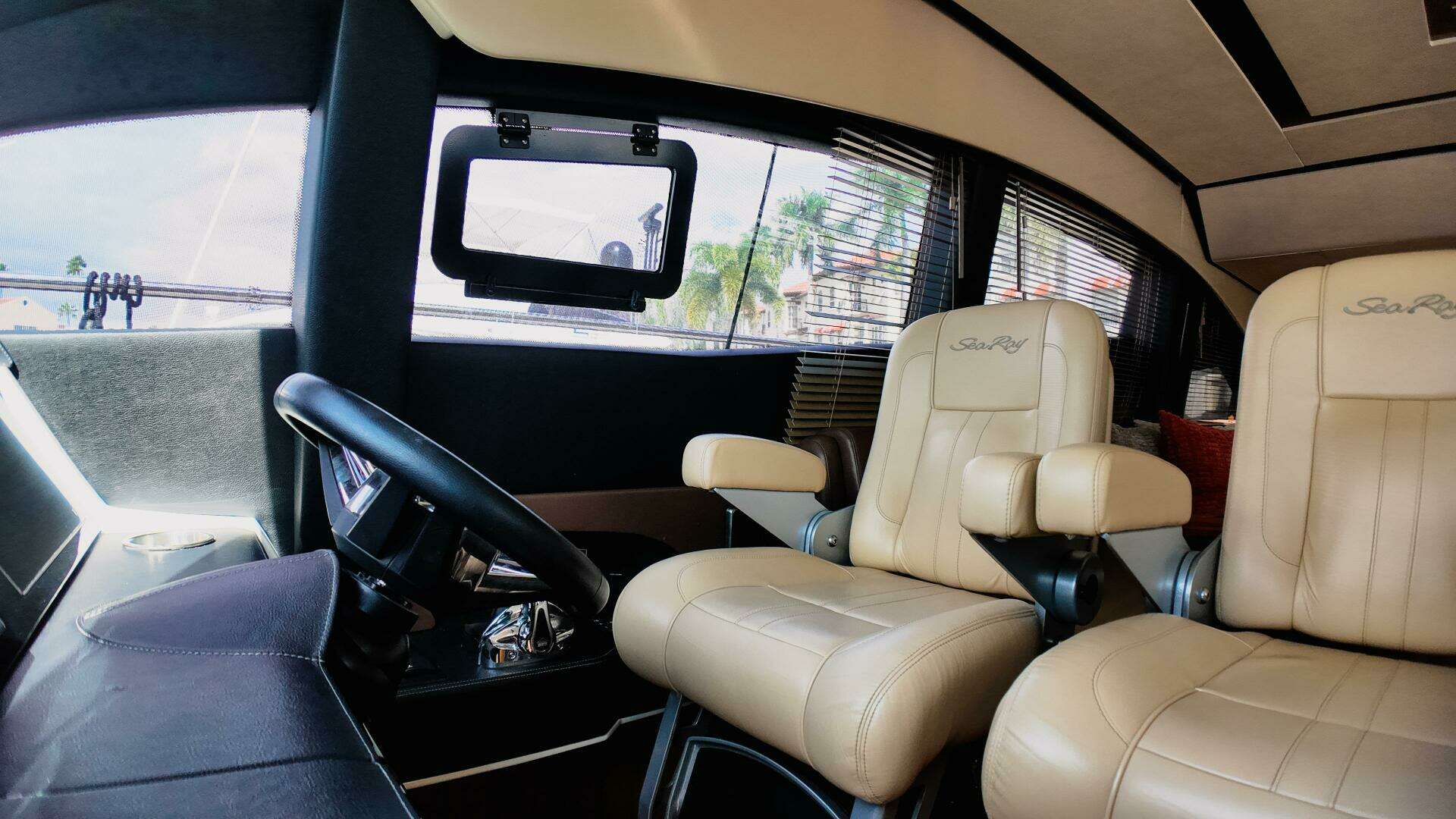 2016 Sea Ray L590 Fly - Image 12