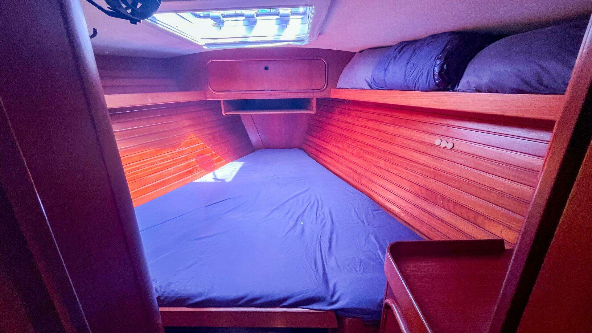 1991 Oyster Lightwave 48 - Image 17
