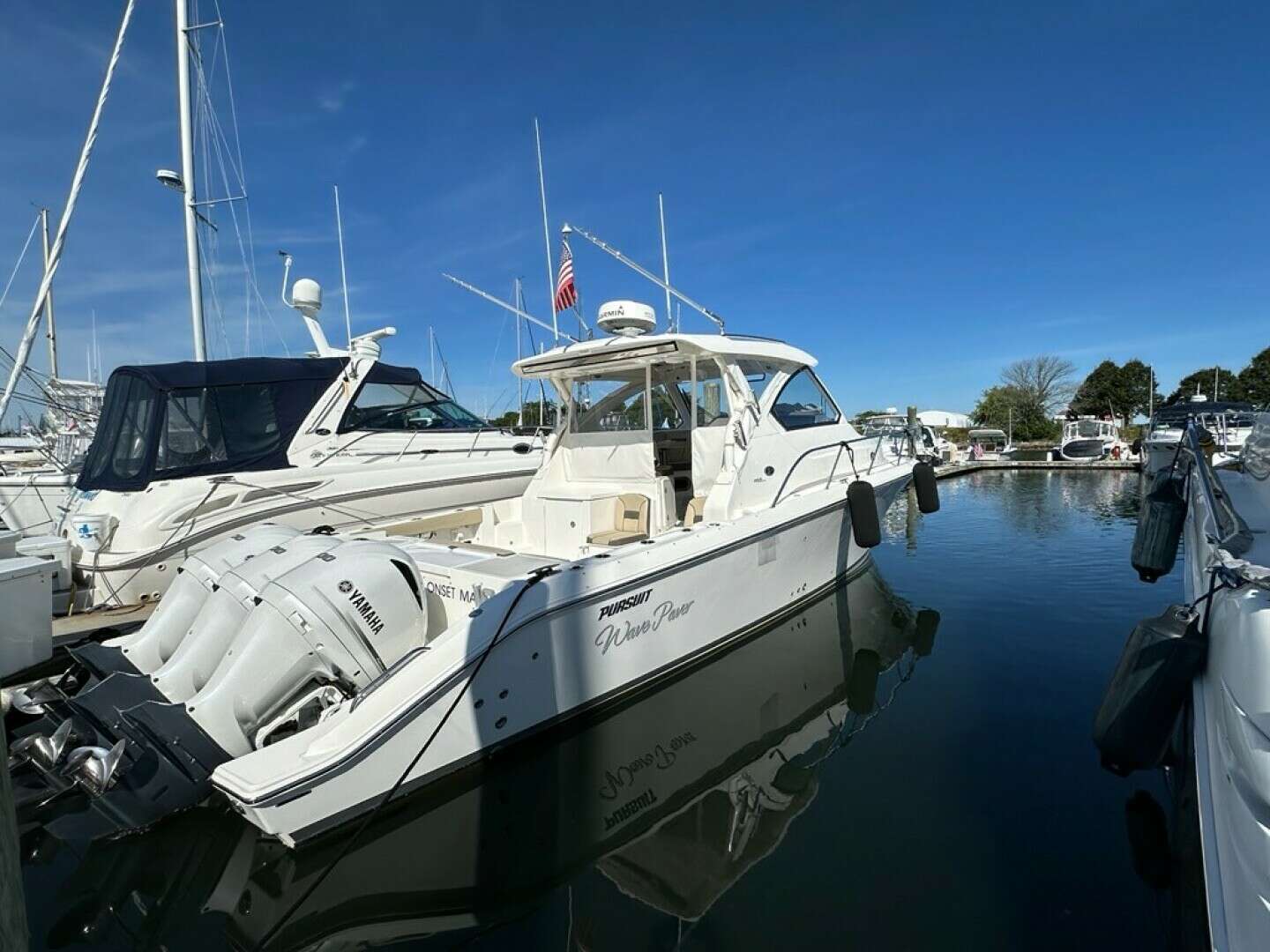 2020 Pursuit 355 OS - Image 2