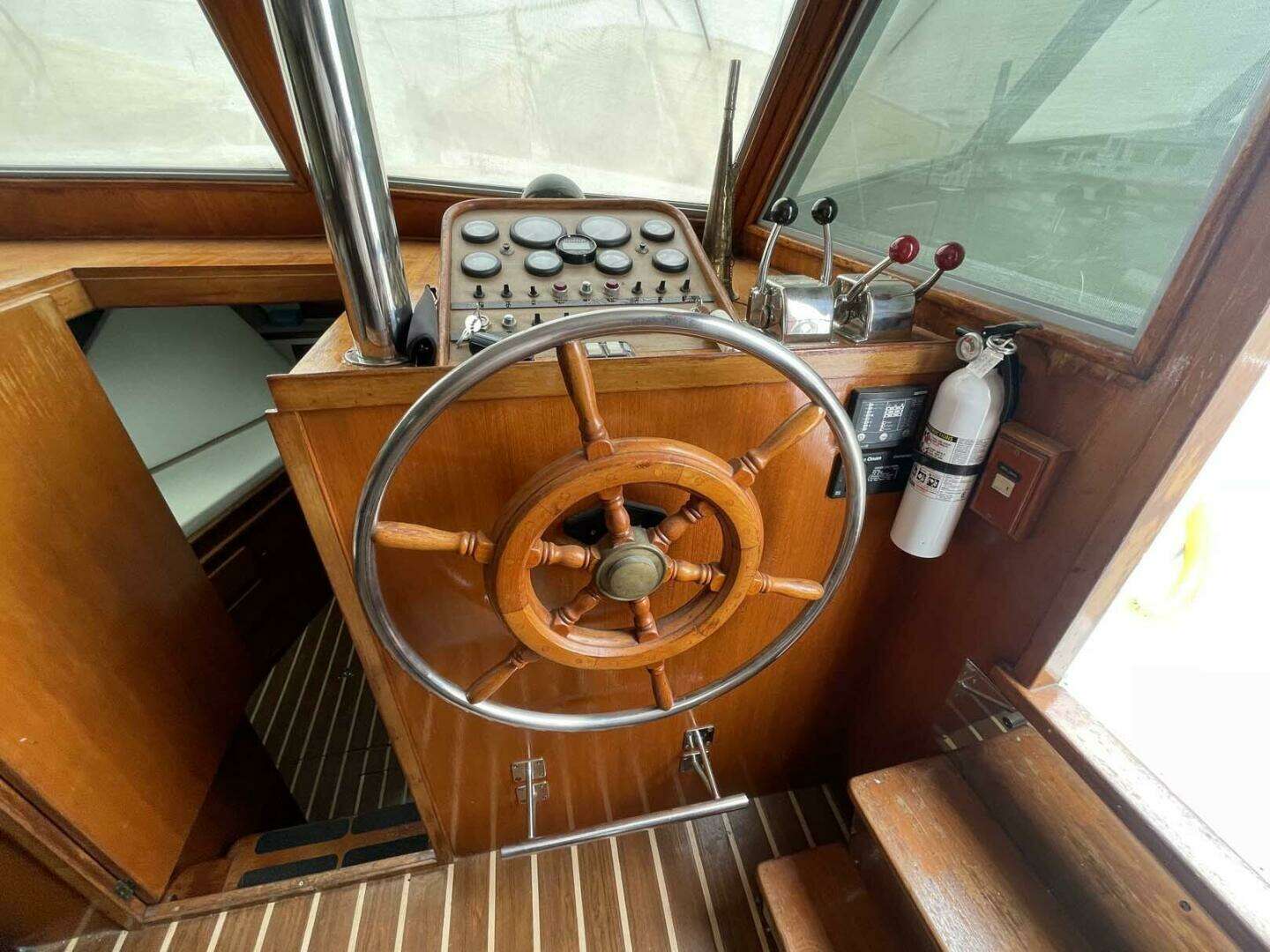 1985 DeFever 40 Offshore Cruiser - Image 14