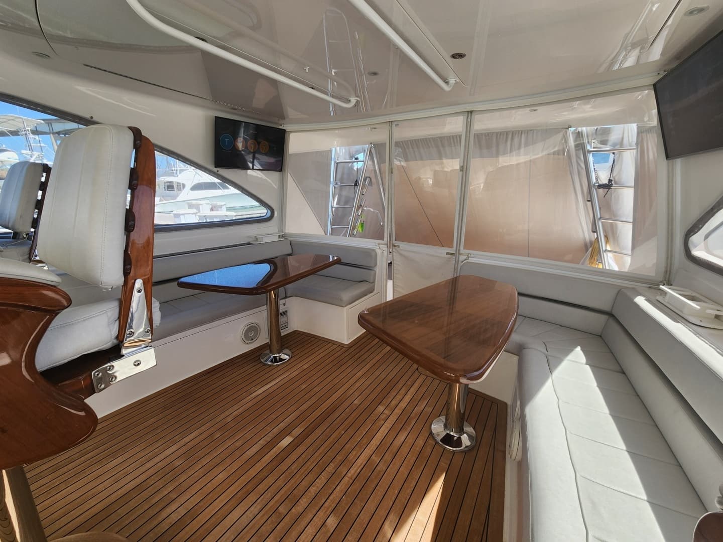 2018 Viking 48 Sport Tower - Image 16