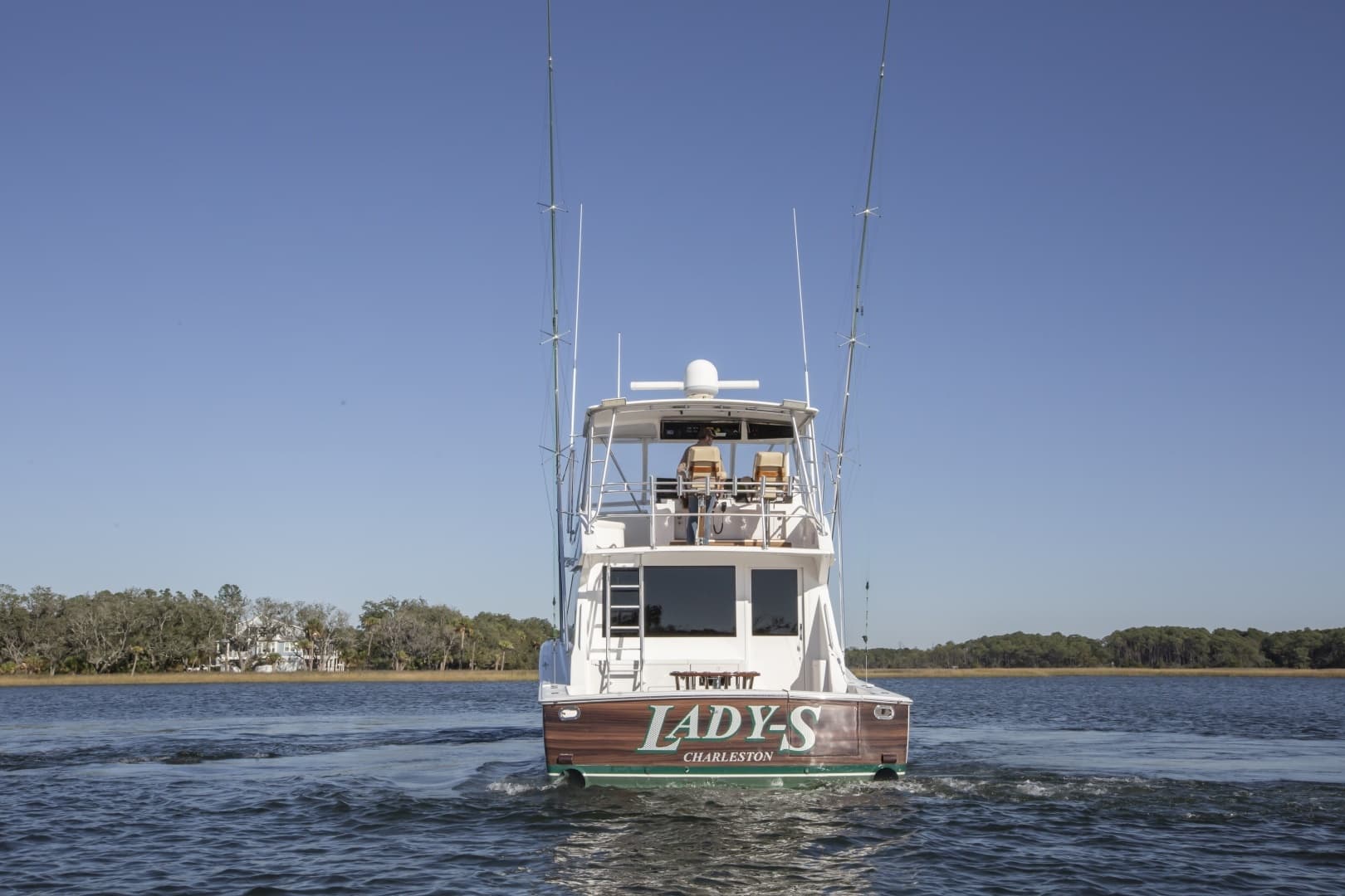 2001 Viking 50 Convertible - Image 33