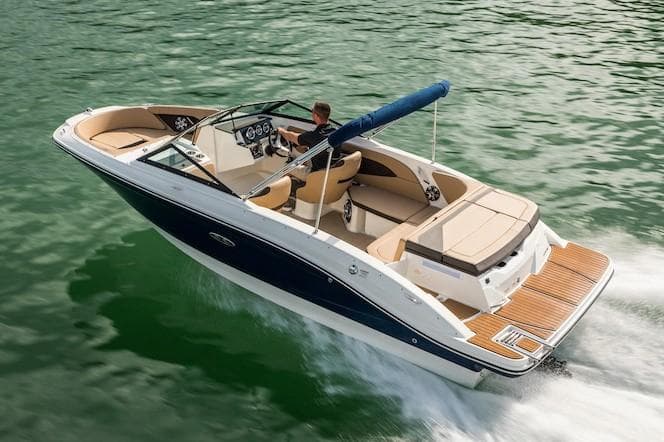 Manufacturer Provided Image: 2020 Sea Ray SPX 210 boat cruising on water.