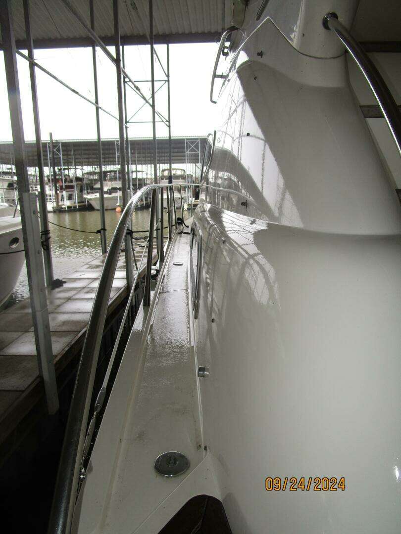 2002 Sealine T47 - Image 14