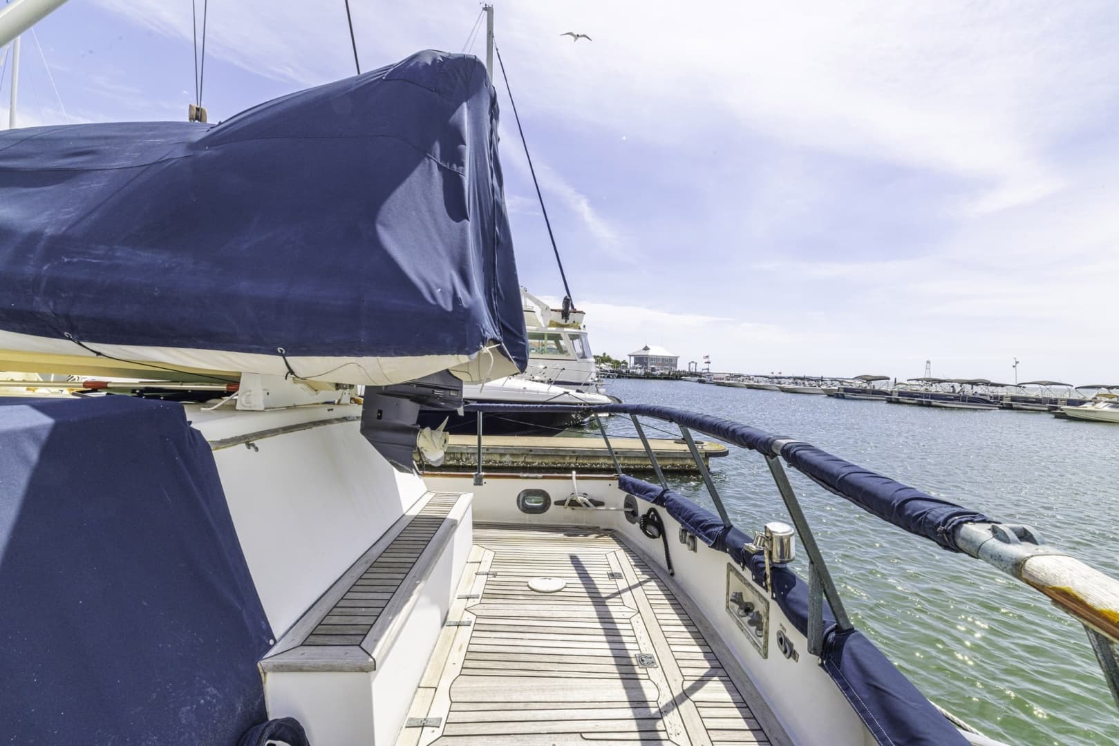 1983 Grand Banks 49 Classic - Image 38