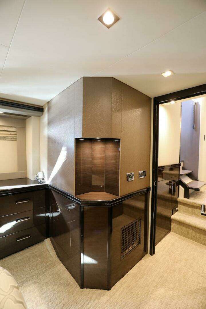 2016 Marquis 660 Sport Yacht - Image 86