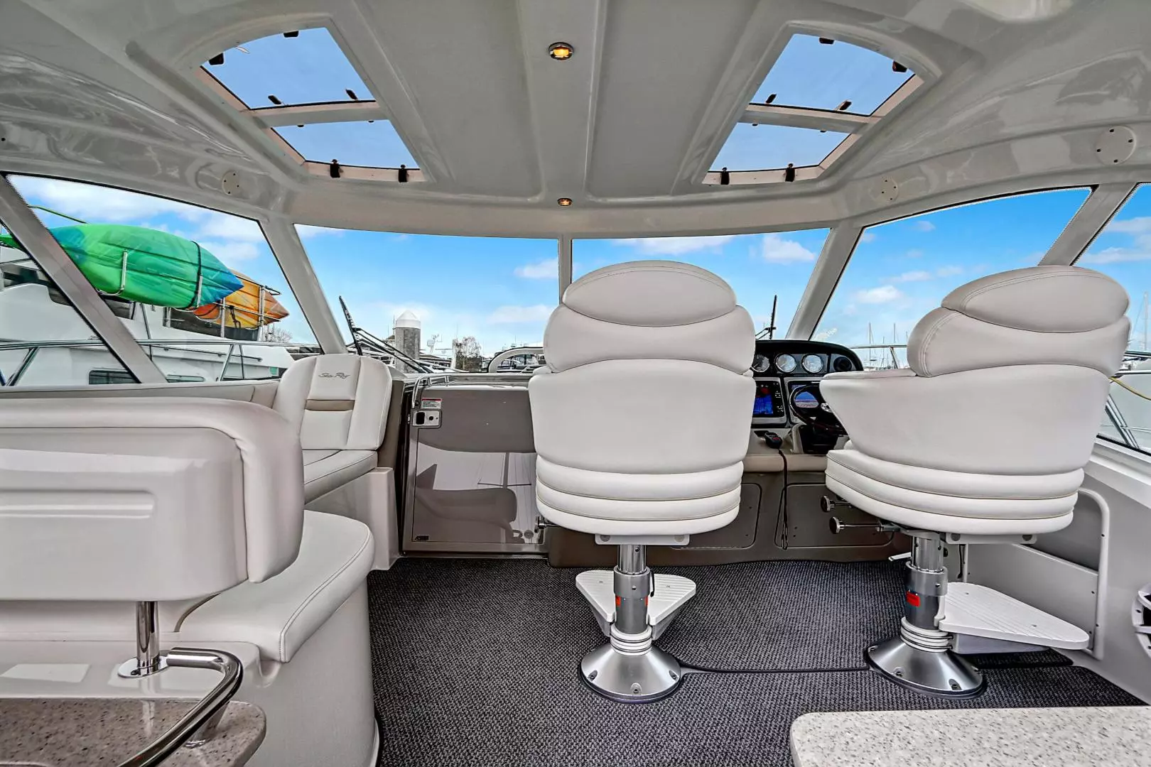 2007 Sea Ray 48 Sundancer - Image 7